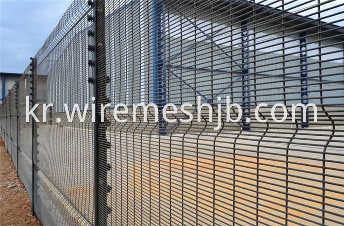 358 Security Mesh Fencing